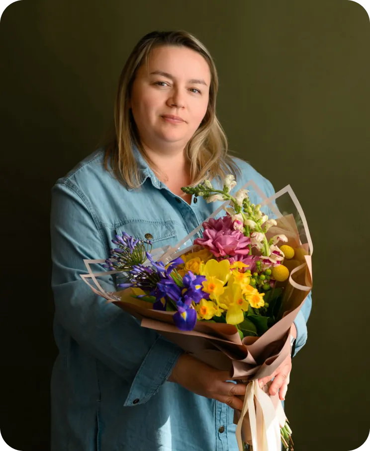 Ирина Кузьмичёва — выпускница курса, стала флористом